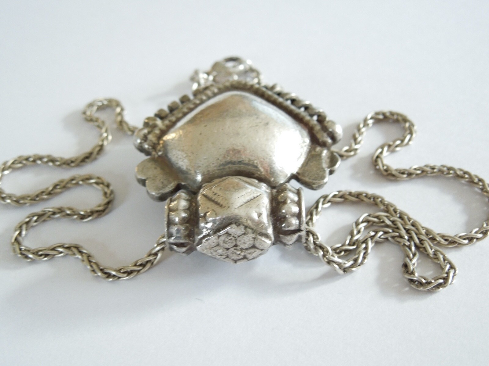 925 Silver Necklace + Silver Pendant Tested Celtic Style 36.8 G/45 Cm