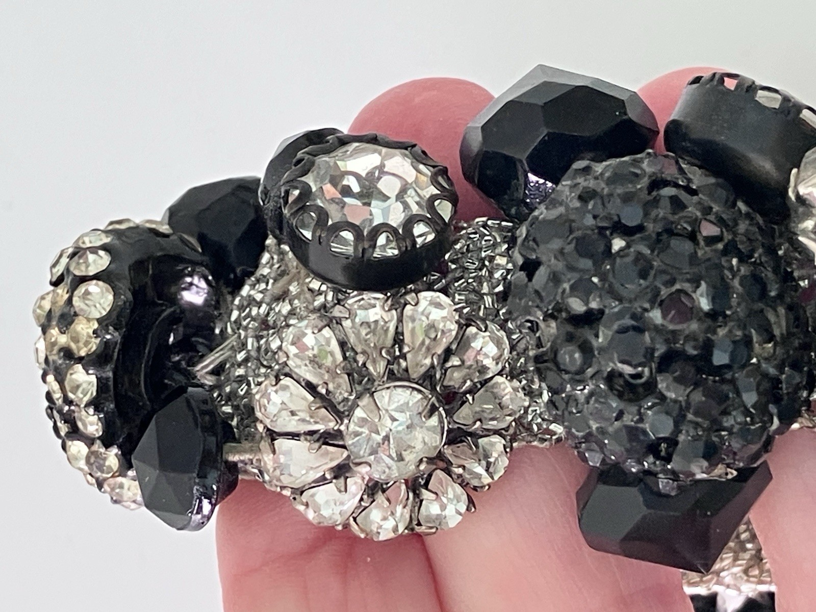 Vintage Black Button Bracelet With Rhinestone & Glass Buttons Stretch Band VGC