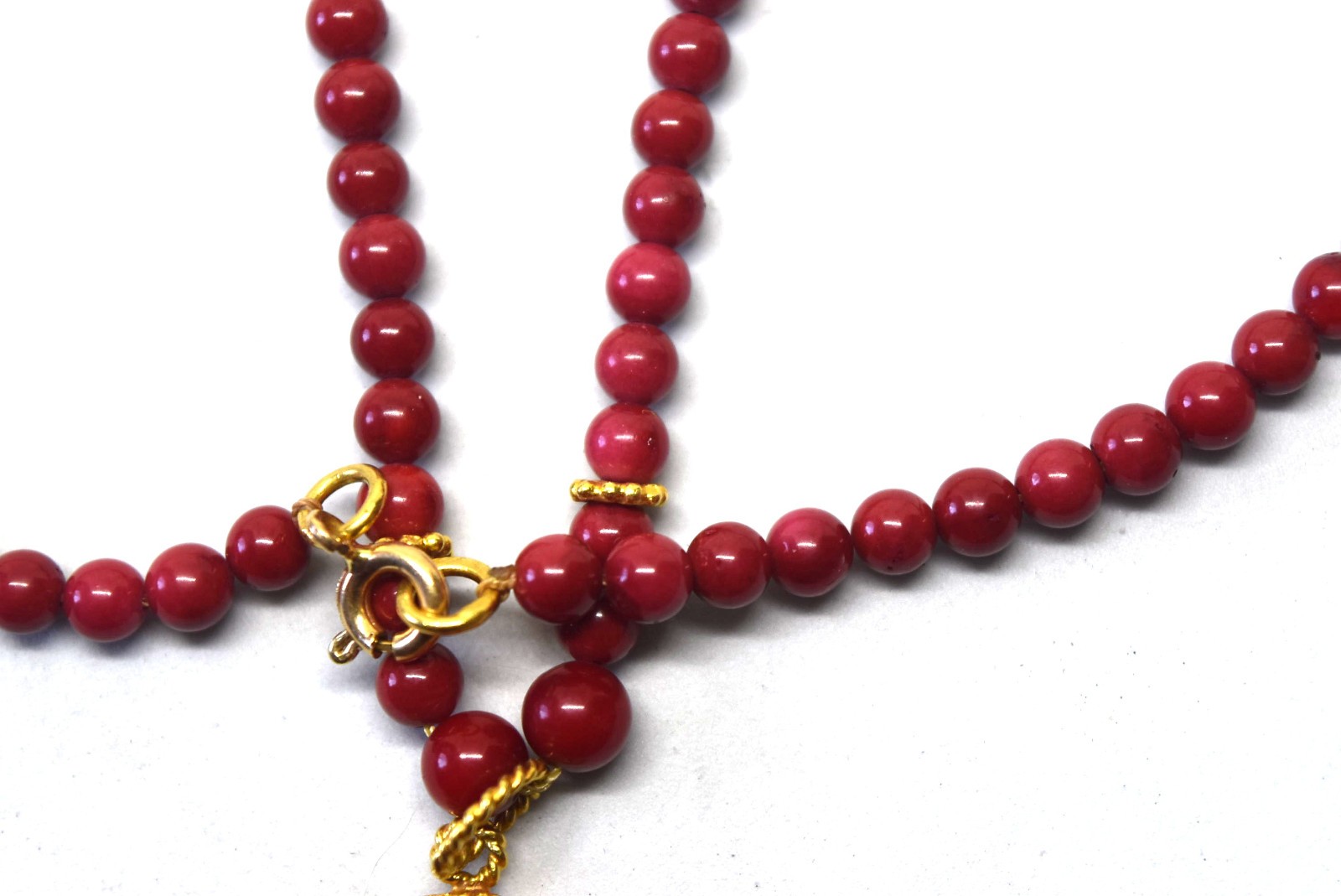18K Yellow Gold and Natural Untreated Blood Red Coral Rooster Necklace 17″ Long
