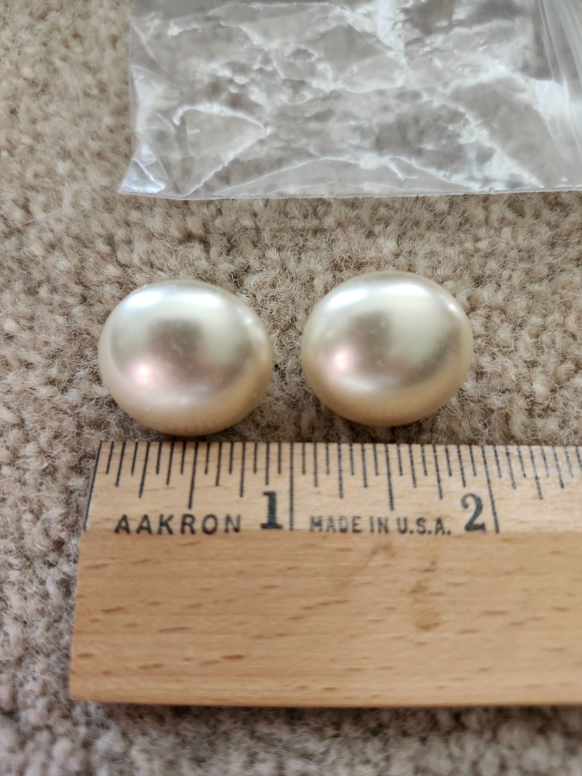 Vintage 1” Round Faux Pearl Retro Screw Back Earrings – DAILY SHIPPING!