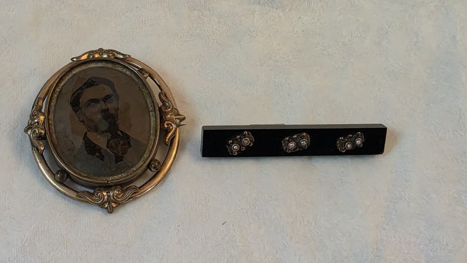 Two Antique Victorian Mourning Brooch Pin Bundle Pearl Onyx Bar – Photo Pendant