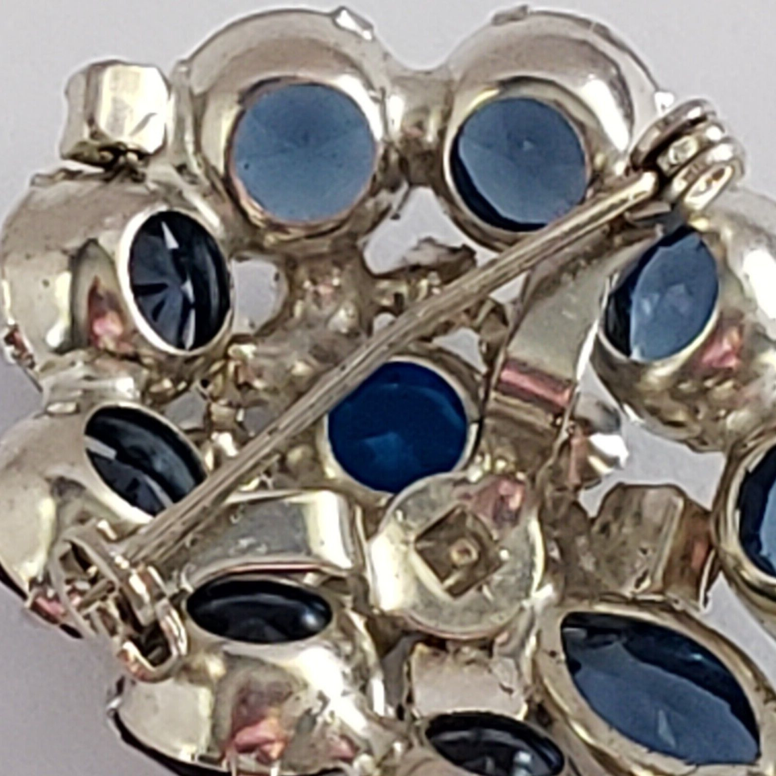 Womans Vintage Jewel Pin Brooch Blue Green Violet Rhinestone