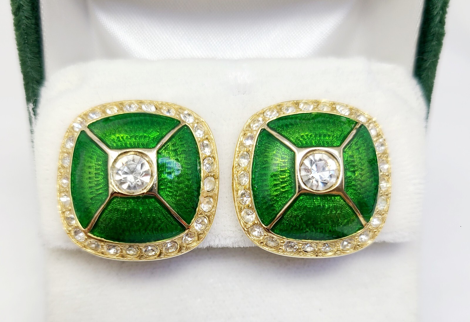 GAY BOYER Gold Tone Enamel and Rhinesto Clip-On Earrings – Estate
