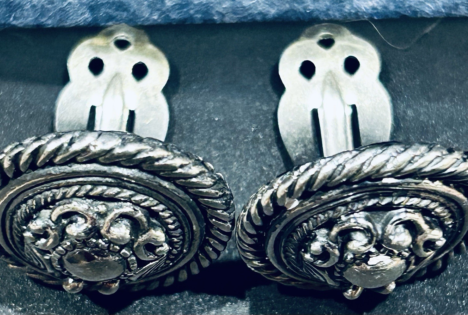 Vintage Sterling Silver Repousse Button Style Earrings Signed MEX 925 15.18 Gr.