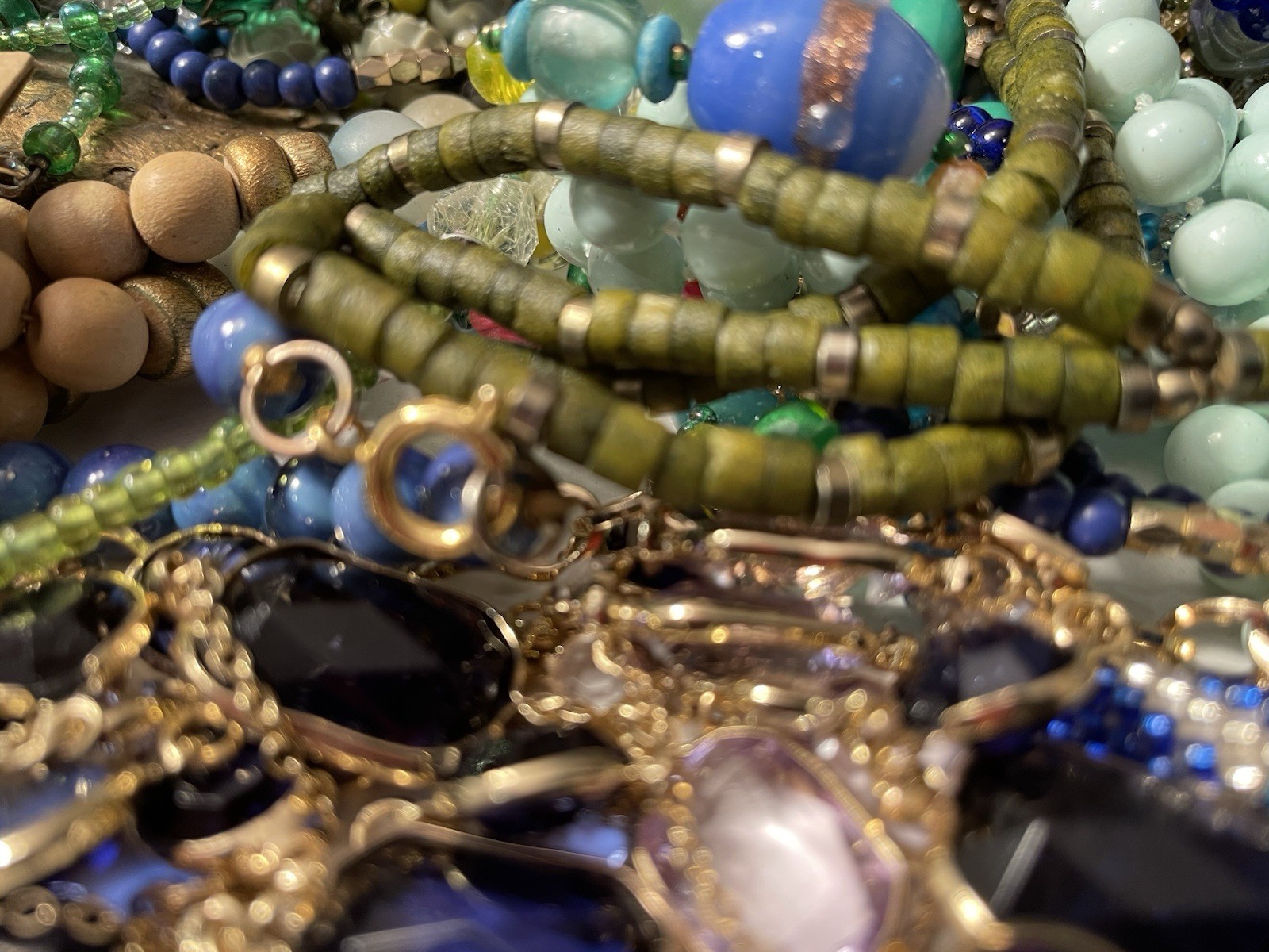 4Lb Mixed Mystery Jewelry Lot Vintage Mod Boho Beaded Necklaces Bracelets