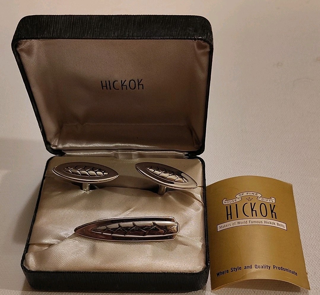 Vintage Hickok Silver Tone Cuff Links & Tie Bar Clip Set Fish Scale Made In USA