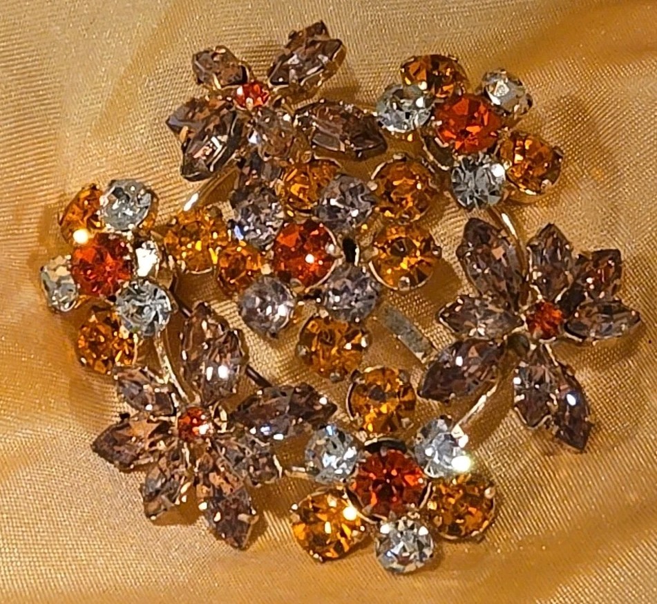 VINTAGE Made In Austria Faux Topaz Citrine Crystal Brooch Pin BRILLIANT!