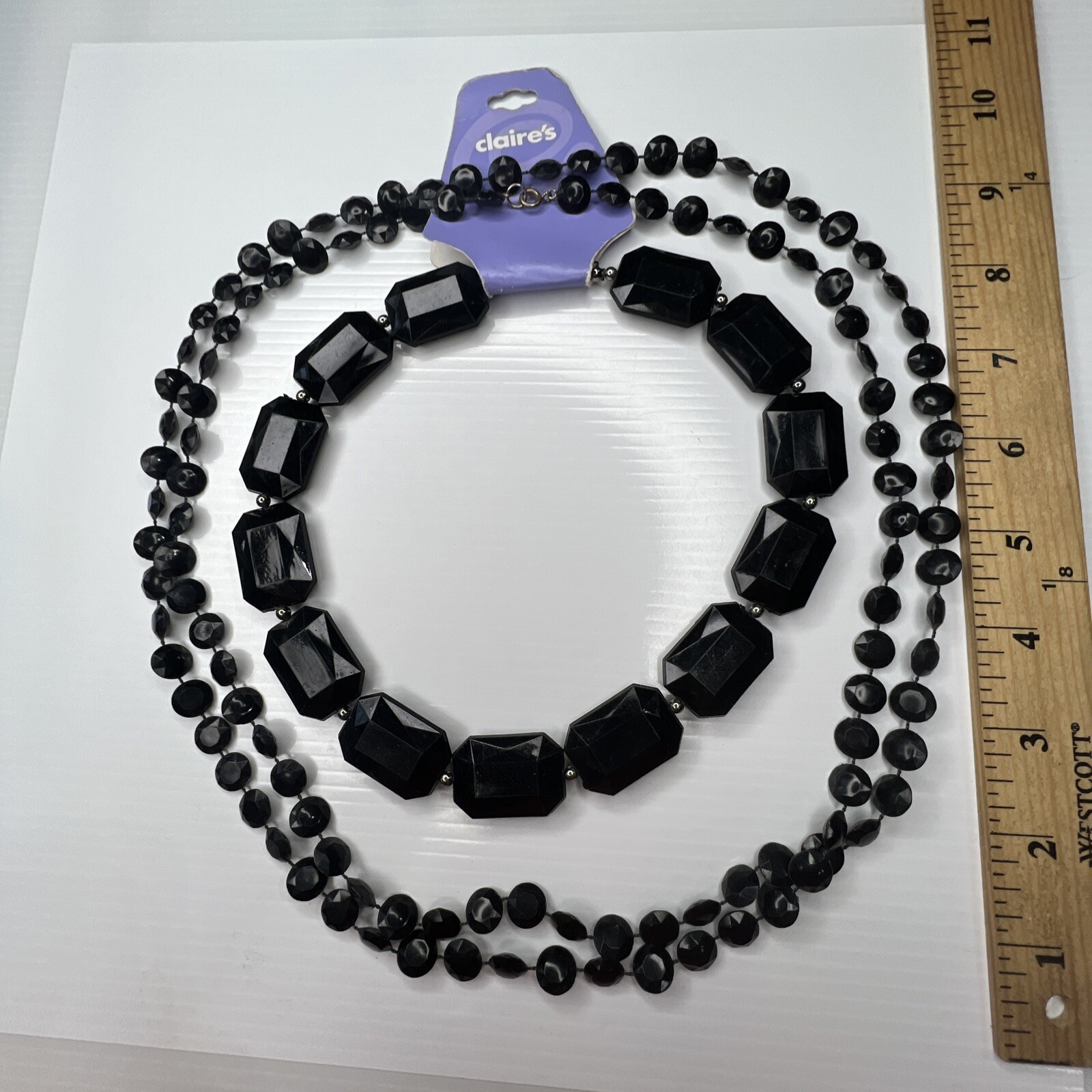 H1 Lot Dark Green Black Resin Lucite Beaded Jewel Shapes 70s Retro Necklaces