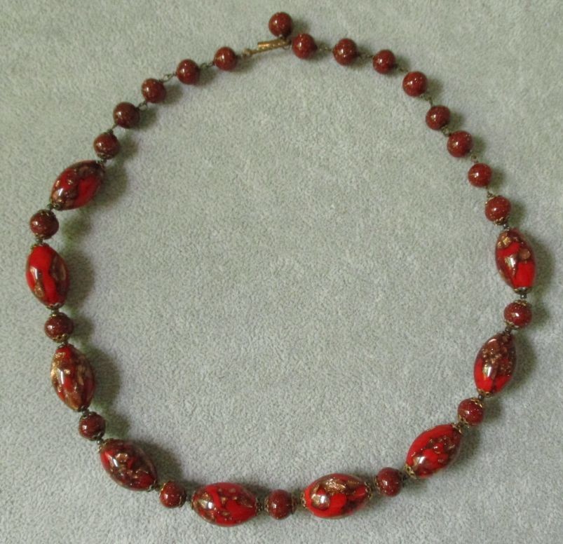 Vintage Dramatic Dark Red Aventurine Venetian Foil Art Glass Bead Necklace