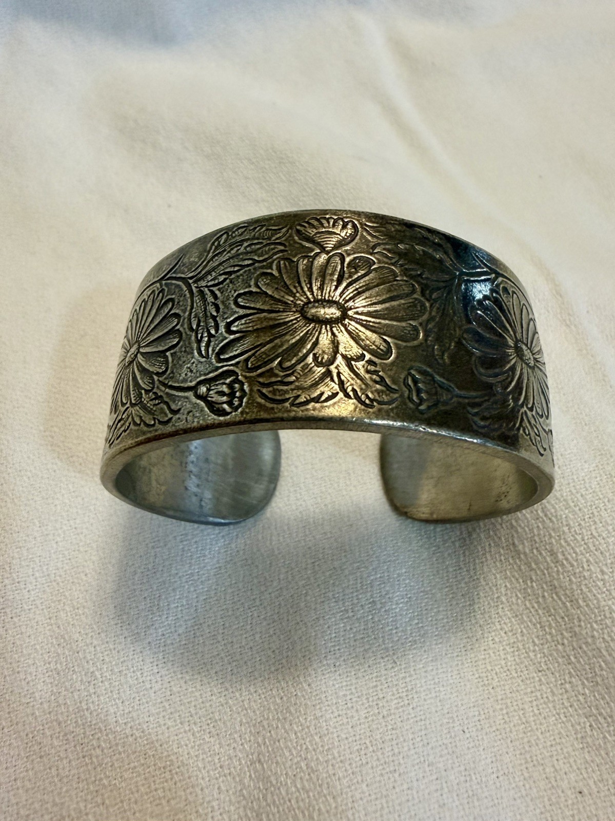 Vintage Salisbury Pewter Cuff Bracelet September Aster Birth Flower FREE SHIP