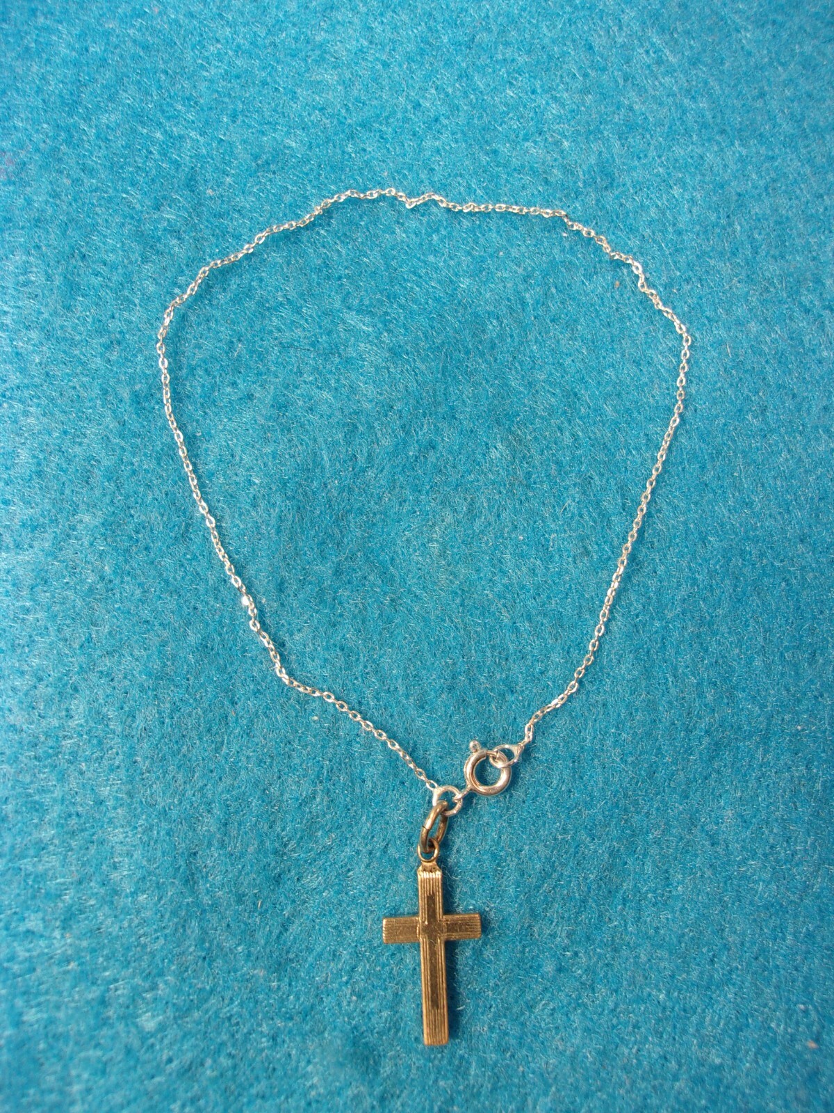 VERY LIGHT WEIGHT VTG STERLING SILVER BRACELET + LITTLE GOLD FILLED CROSS CHARM
