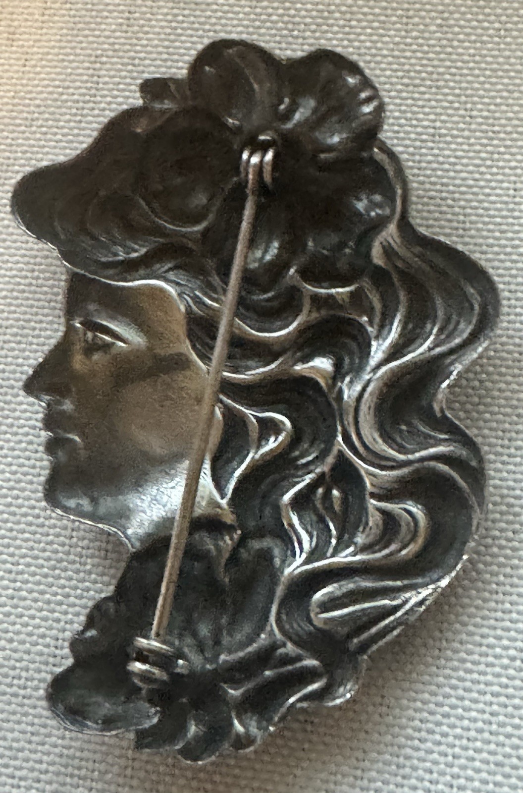 Vintage Art Nouveau Silver Tone Metal Lady Portrait Brooch Unmarked