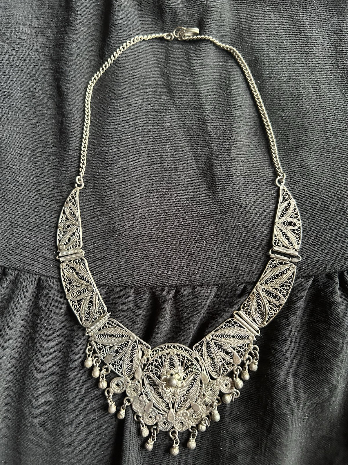 VTG Rare Spun Silver Filigree Artisan Flower Dangle Bib Statement Panel Necklace