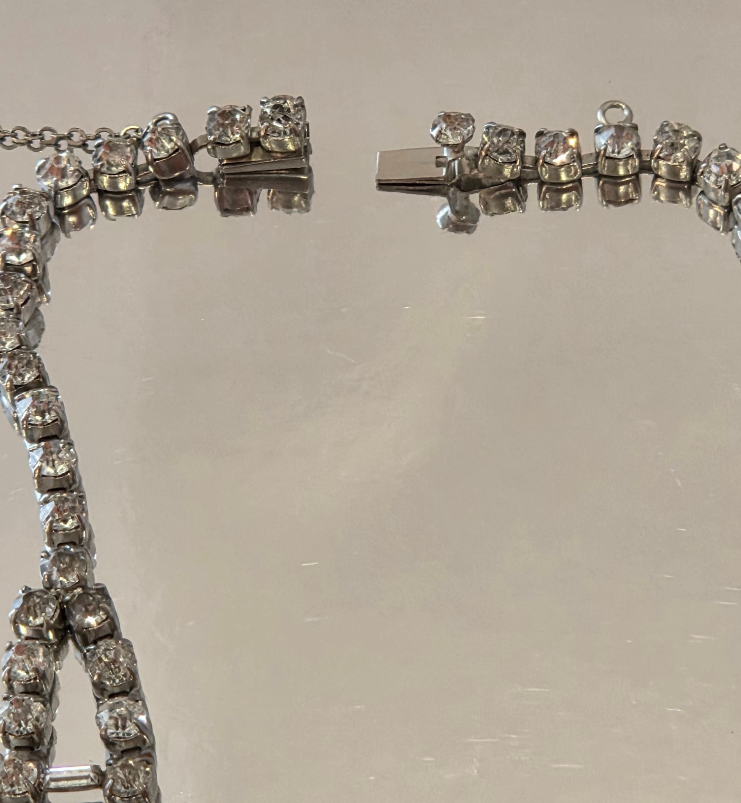 VINTAGE-RETRO STUNNING 1950’s Rhinestone Cocktail Icy Drip Necklace 16 in