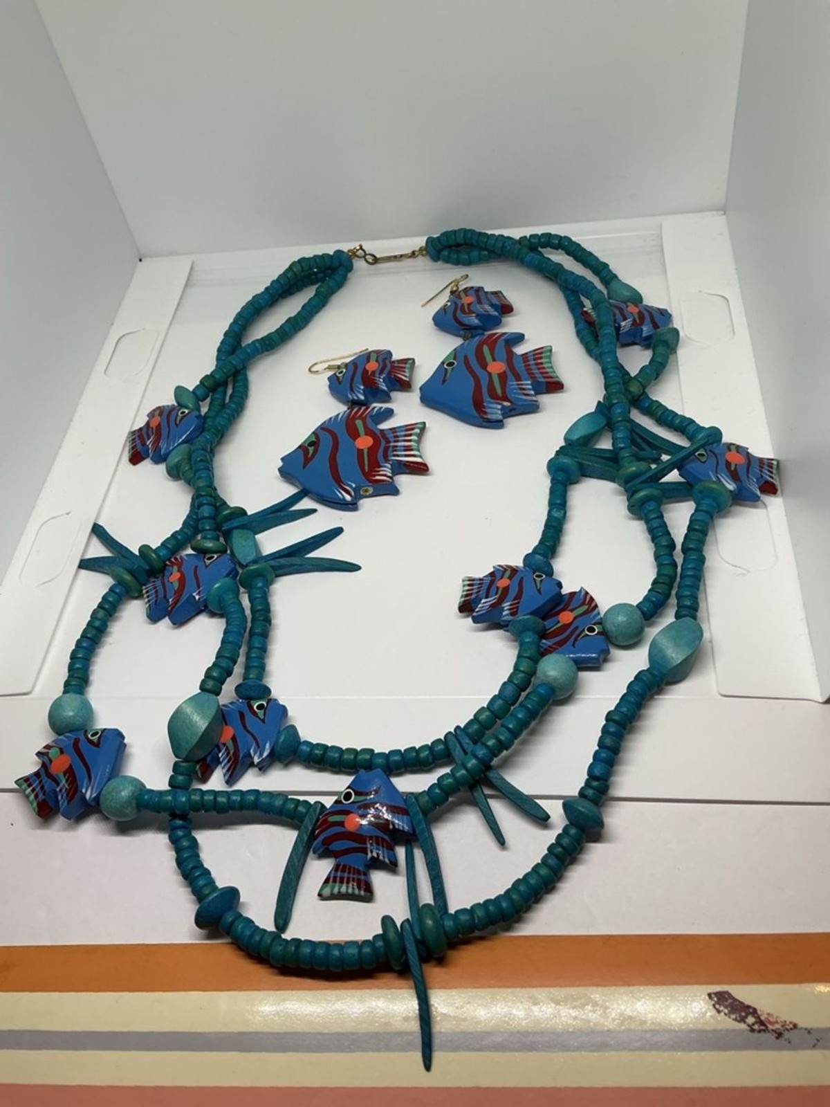 Vintage Tropical Fish Wood Bead Necklace Earrings Parure Set Boho Novelty 1980s