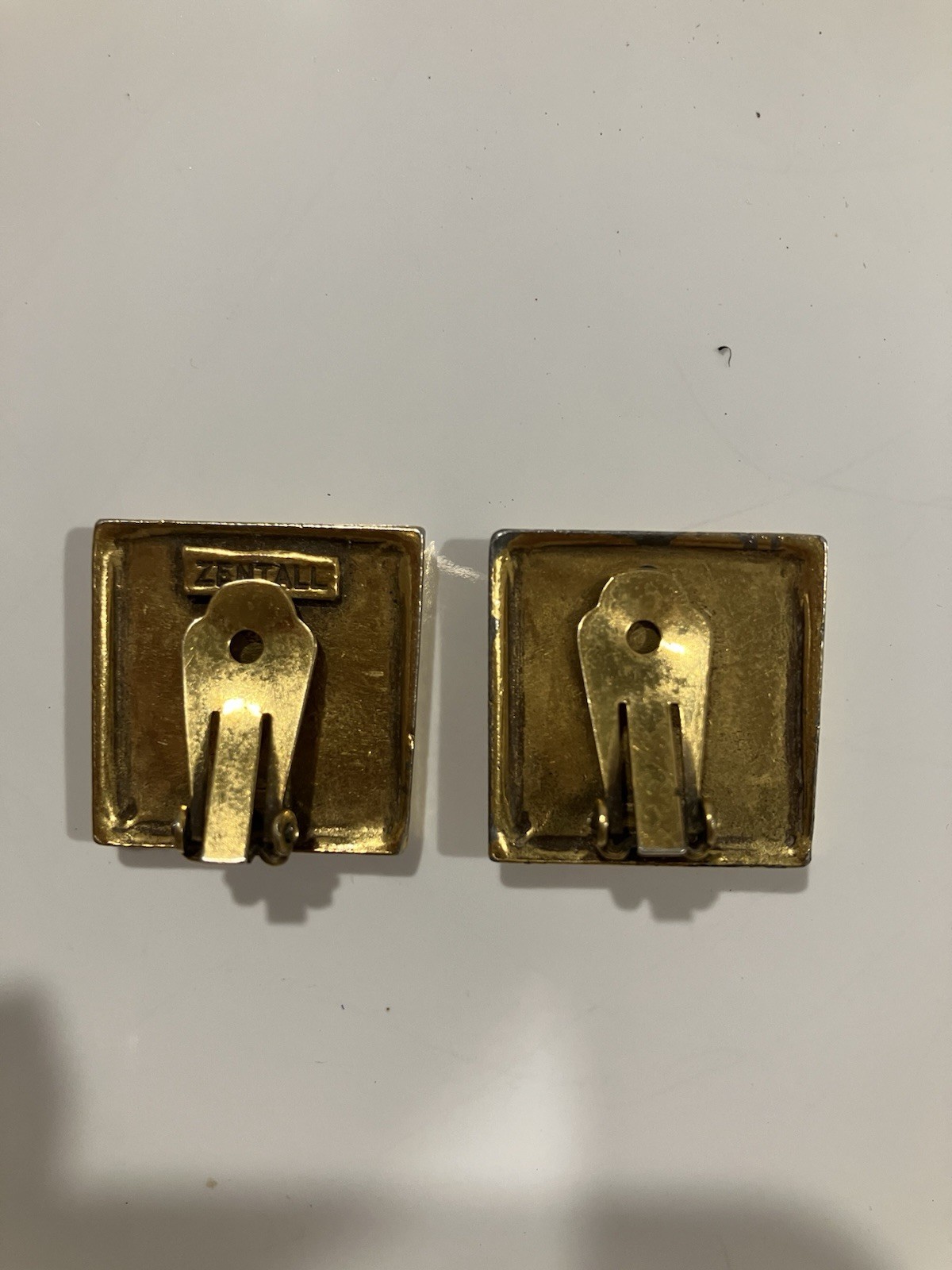 VINTAGE SQUARE ROOSTER CLIP ON EARRINGS SIGNED ZENTALL