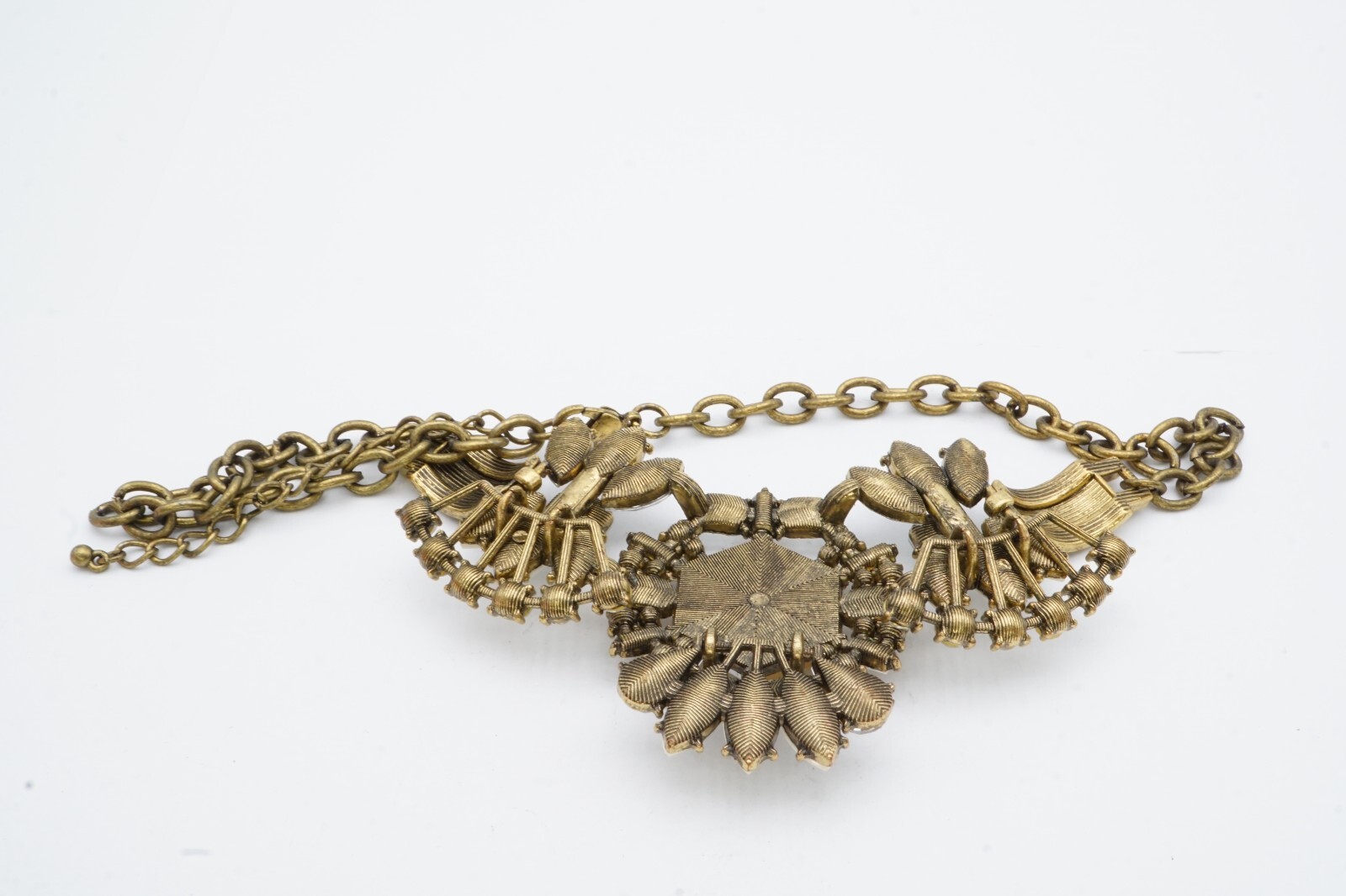 Vintage Necklace Gold Tone Crystal Acrylic 18″ A4