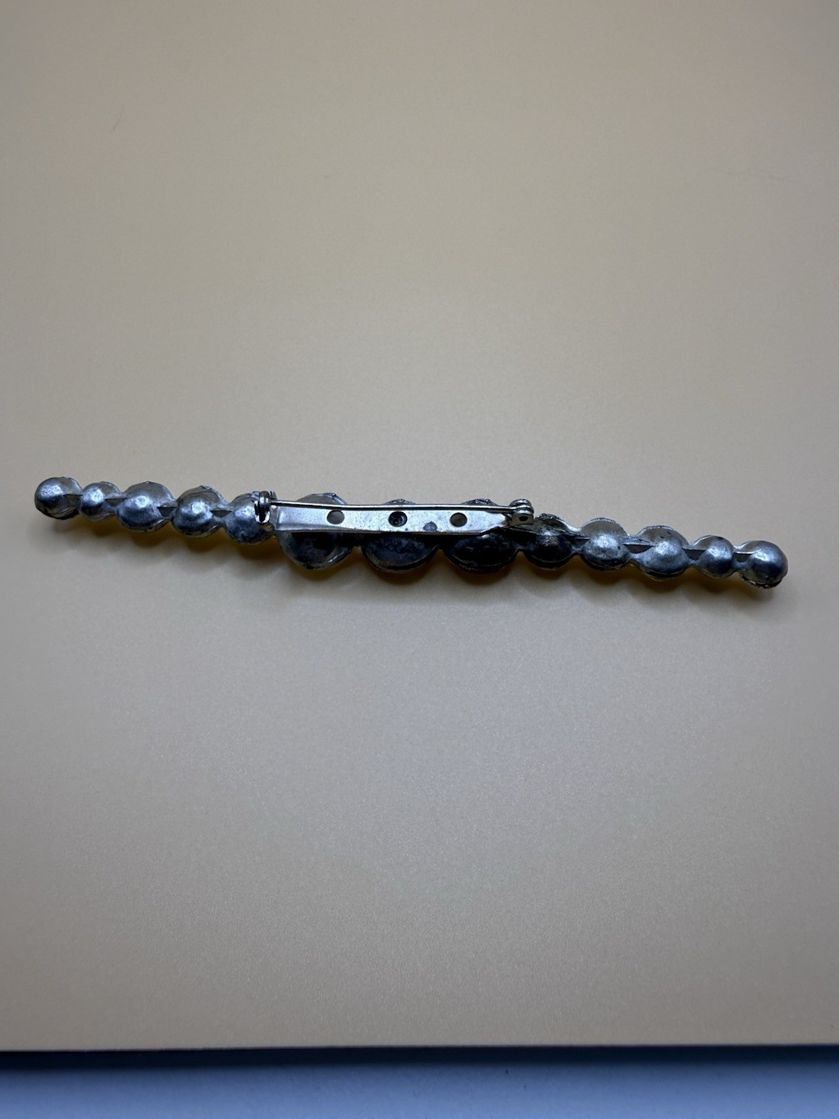 Vintage Brooch Pin Bar Style With 13 Clear Rhinestones