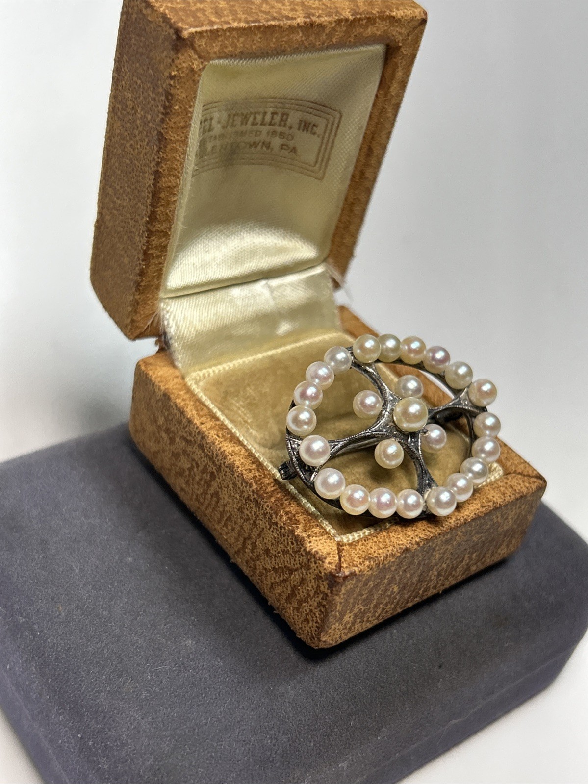 Vintage Mikimoto Sterling Silver Japanese Akoya Pearl Oval Wreath Cross Brooch