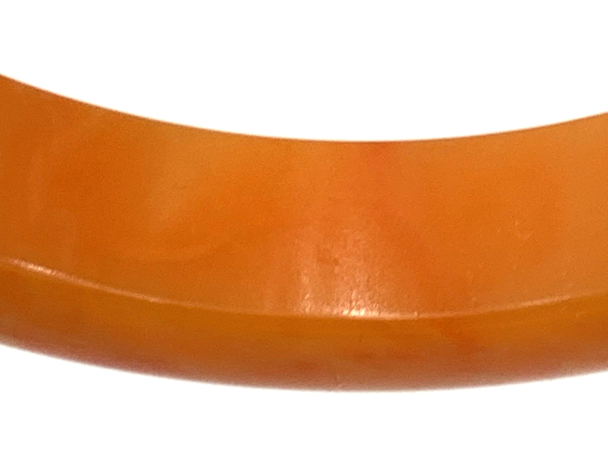 Vintage 12 mm Wide BAKELITE Bangle Bracelet Orange Marbled 29.3g 8″ IC