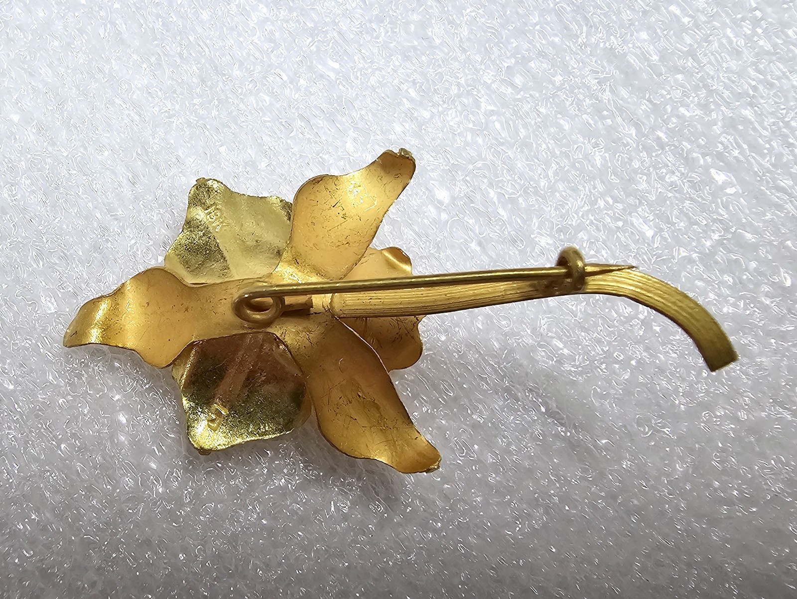 Vintage 18K Solid Gold 1 3/4″ Orchid Flower Pin with Pearl Yellow & Rose Gold