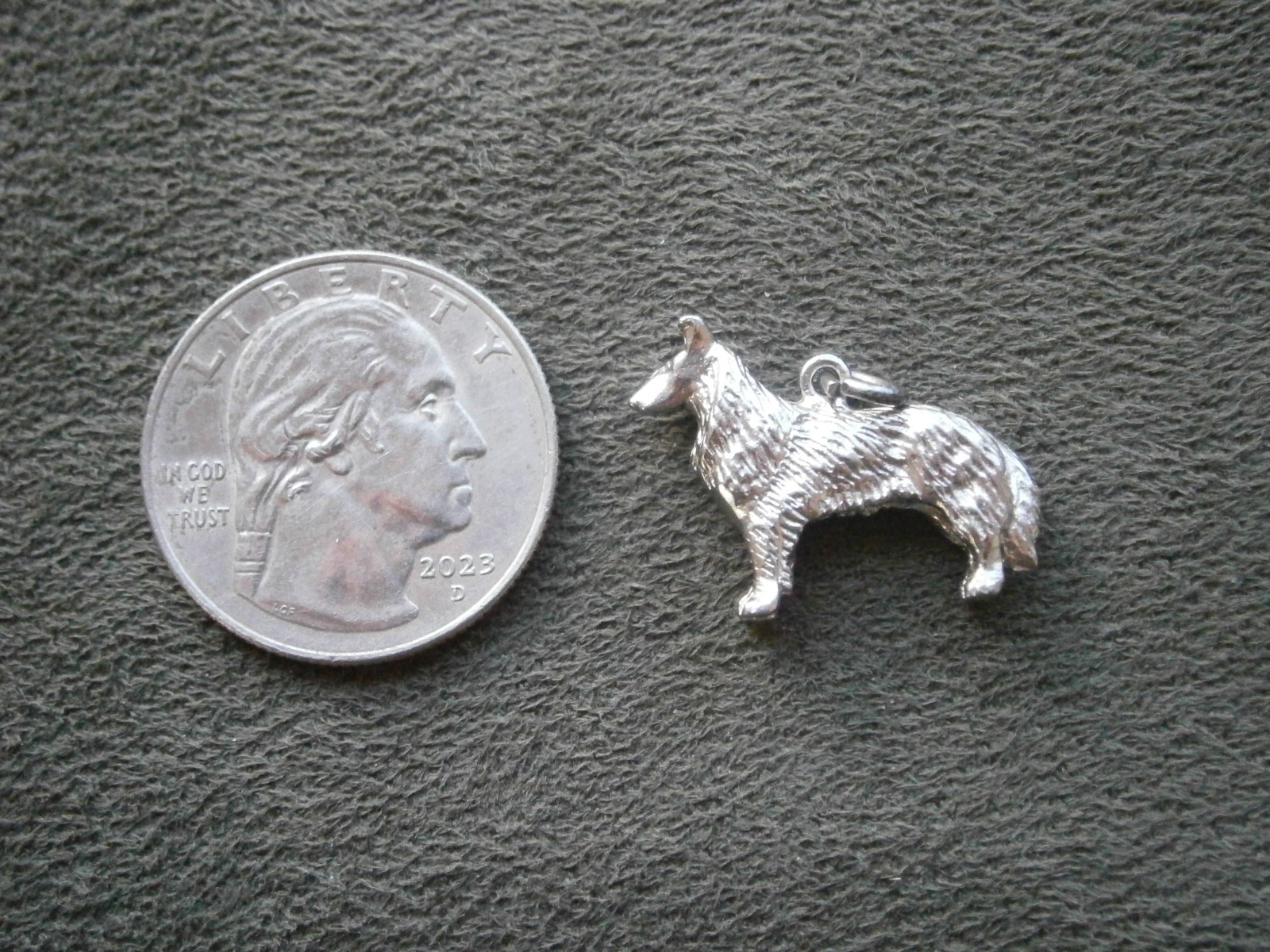 Rough Collie Lassie Dog Vintage Solid Shiny Sterling Silver Bracelet Charm 5.4g