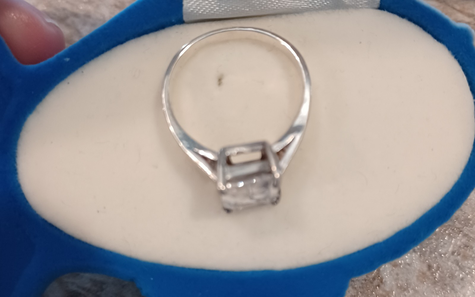 925 STERLING SILVER Ring Cubic Zirconia Stone sz about 7 1/2