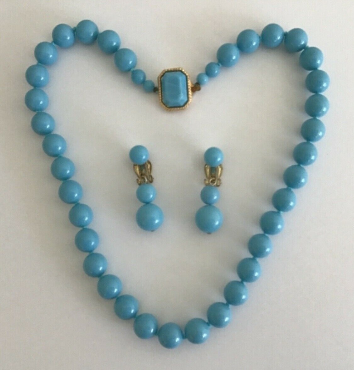 Vintage Signed Japan Turquoise Blue Bead Clip On Earring and Necklace Set 18”
