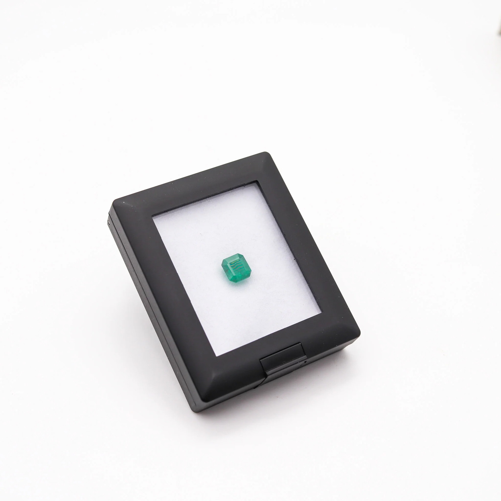 GIA CERTIFIED Emerald Square-Cut Shape Vivid Green 2.87 Carats GIA-5211570703