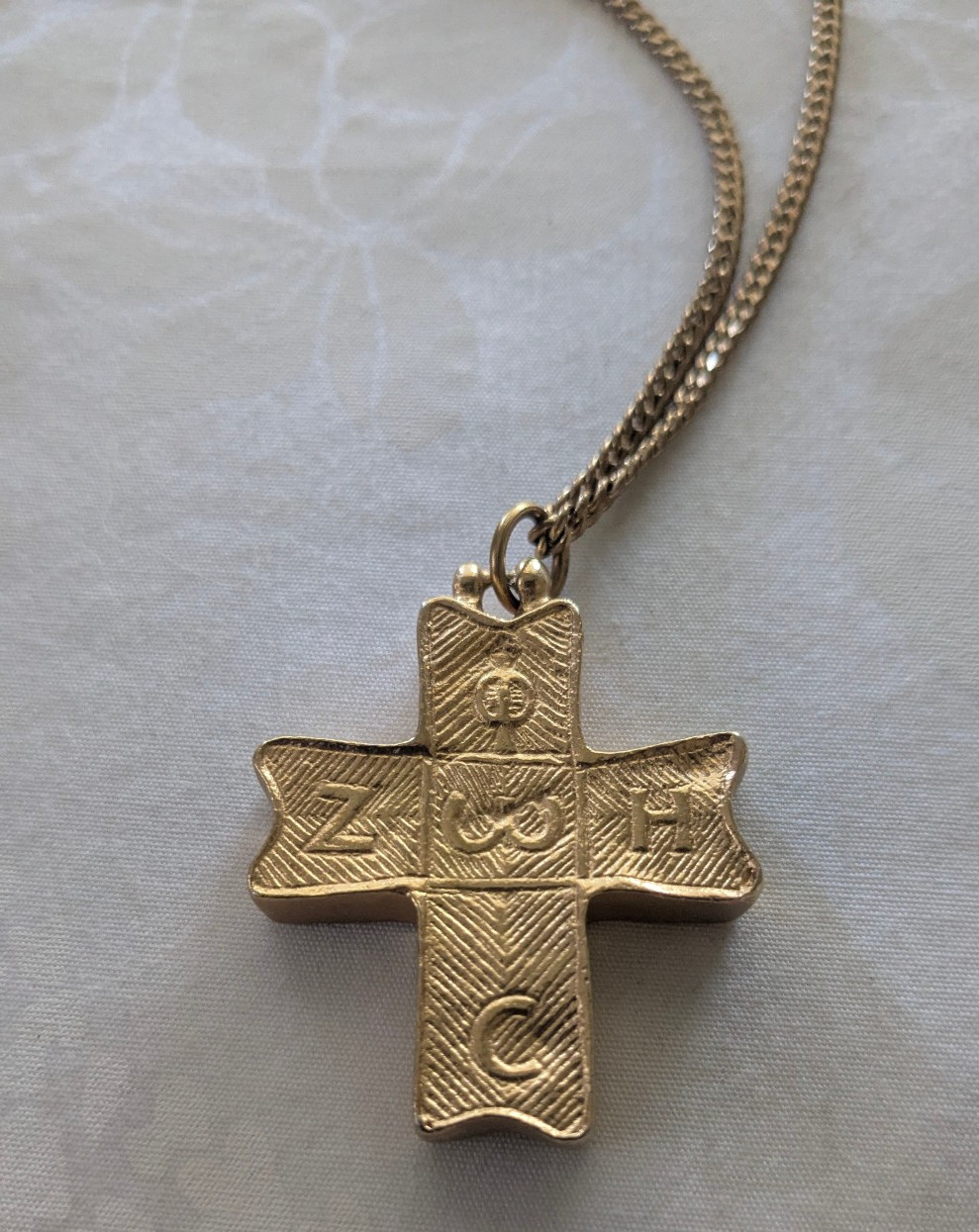 Vintage Alva Studios Museum Replica Cross Pendant Gold Tone Necklace
