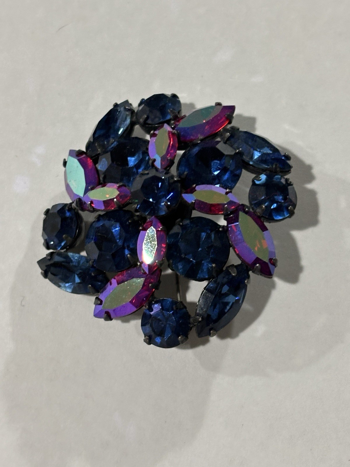 VTG Signed Regency Purple And Blue Iridescent Rhinestones Square Pinwheel Brooch