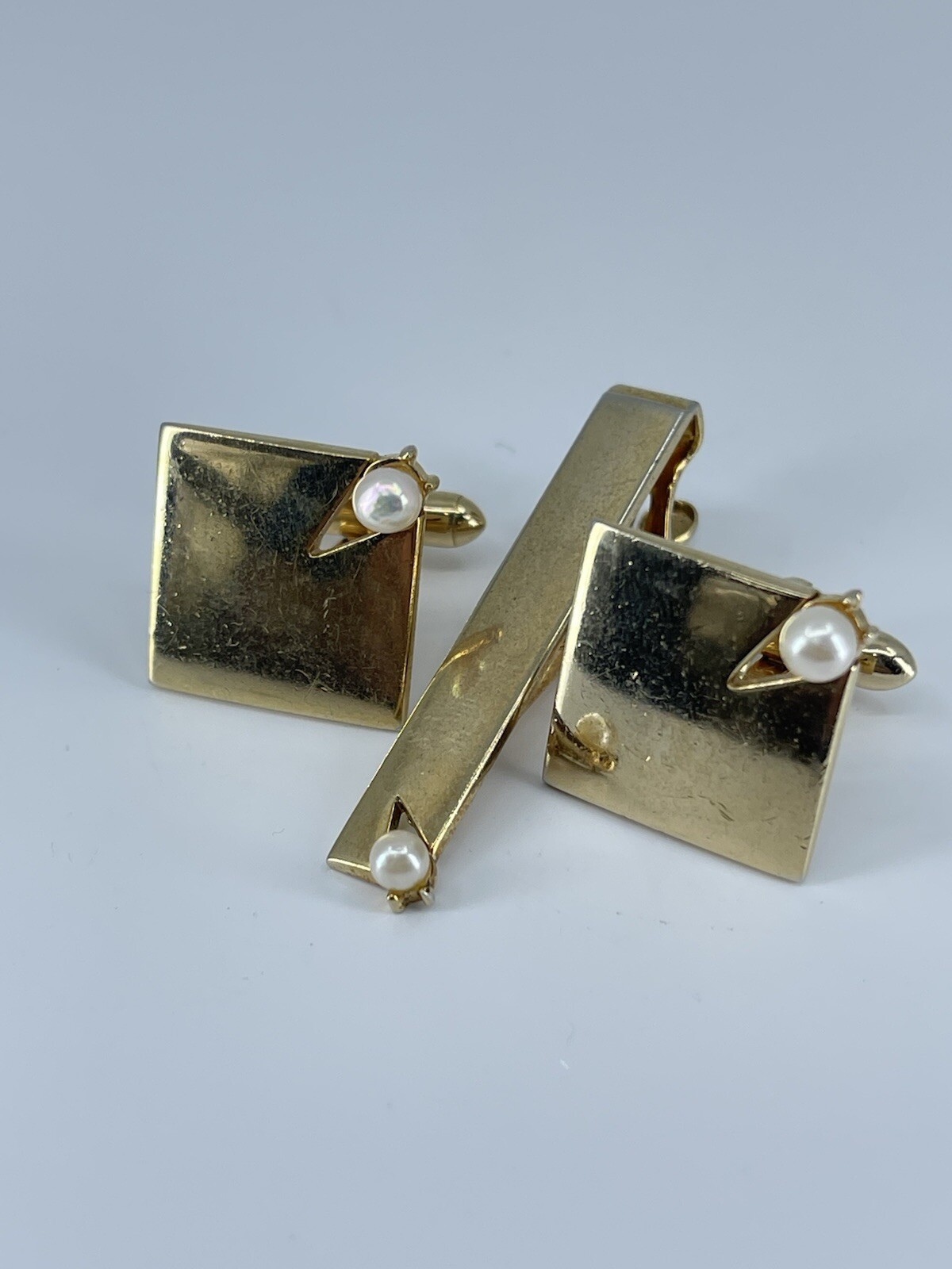 vintage Swank Pearl cufflinks and tie clip bar set square polished gold tone