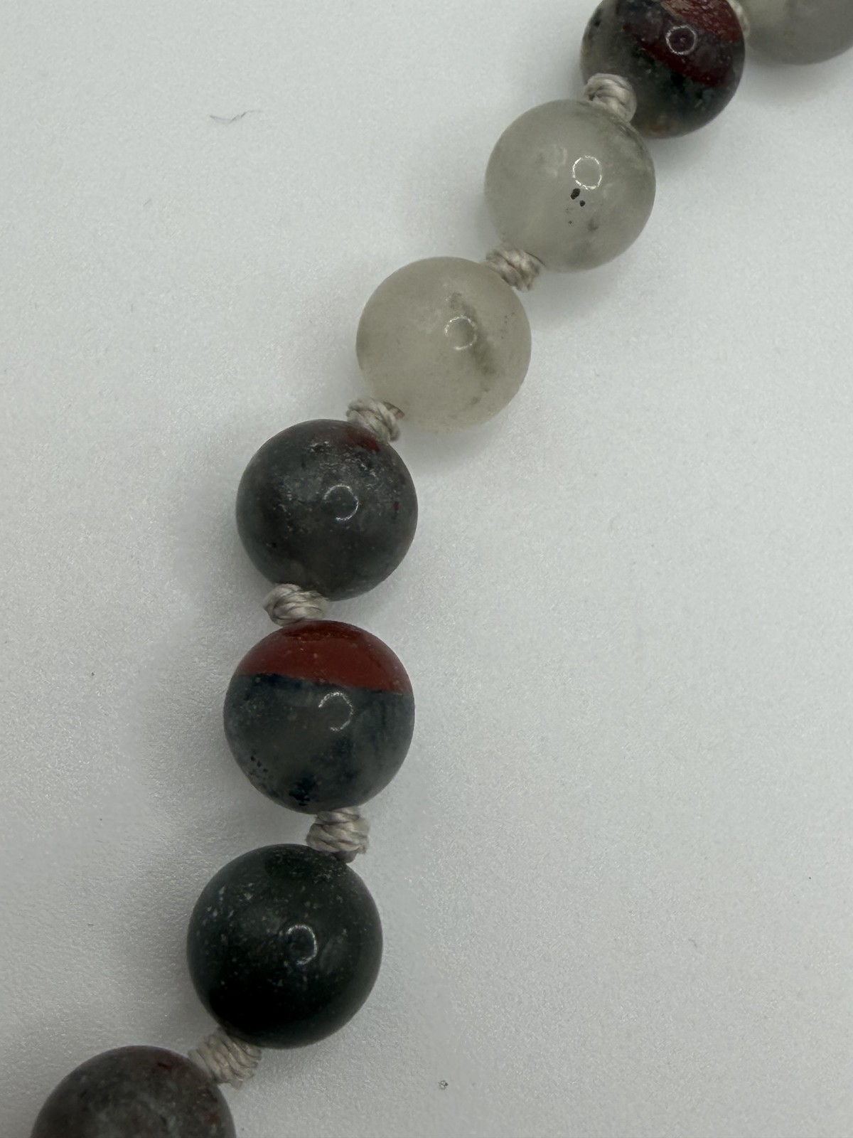 GRAY STONE BEADED NECKLACE 16IN ROUND BEADS HOOK CLASP WOMENS STATEMENT JEWELRY