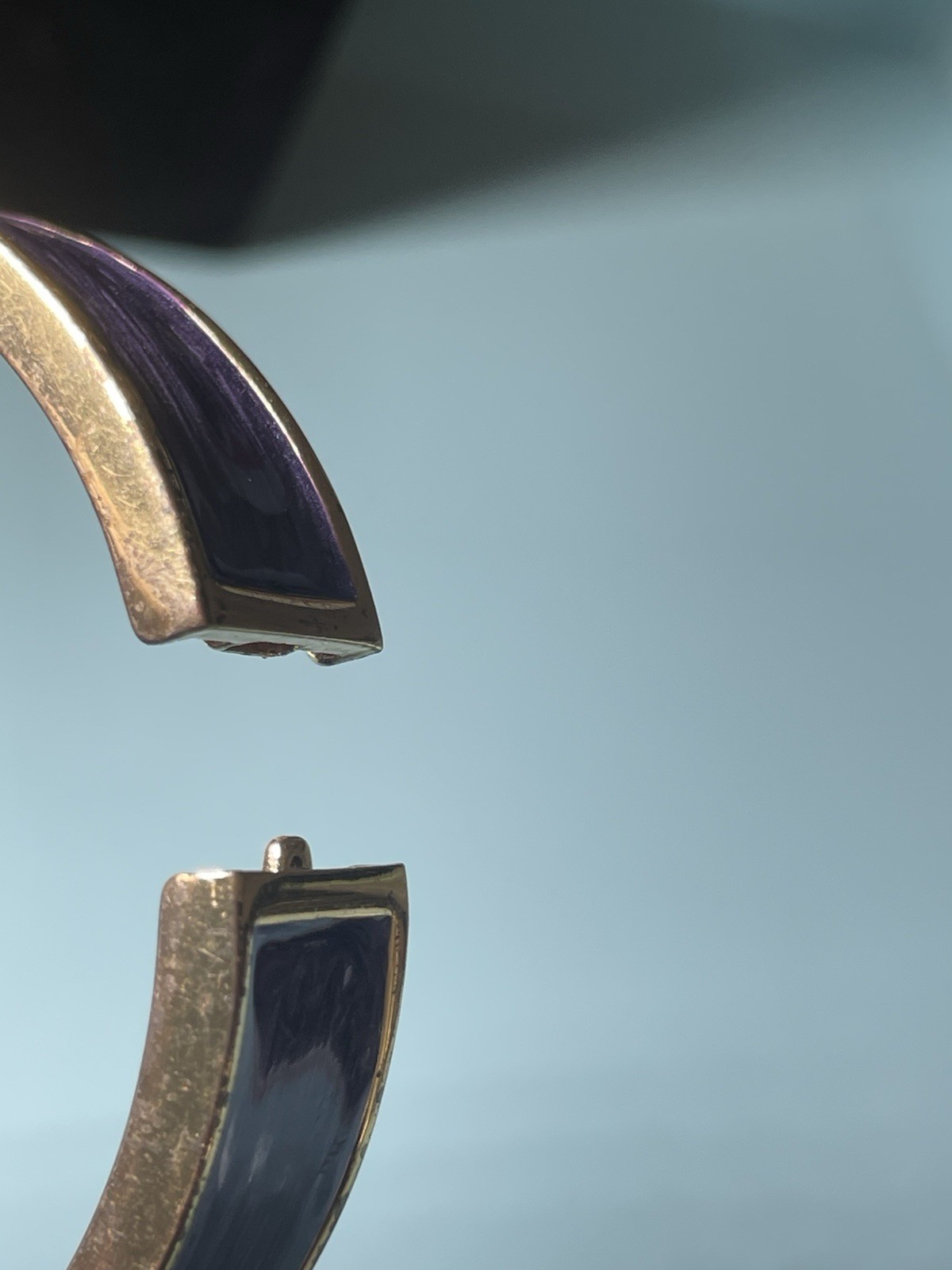 Vintage Purple Swirl Enamel Hinged Bangle Bracelet Gold Tone Clamper Cuff boho