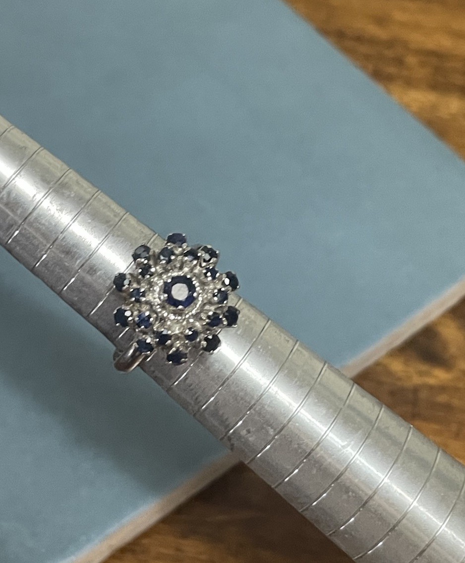 Ring Sterling Silver Sapphire Cluster/Dome Deep Blue Vintage Floral Size 7.25