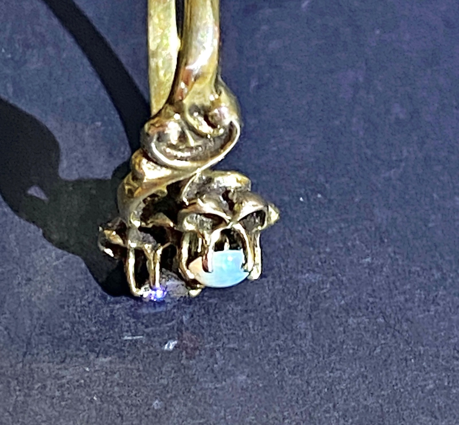 Vintage 14 KP Yellow Gold Diamond and Opal Buttercup Ring Size 6 1/4 6.25