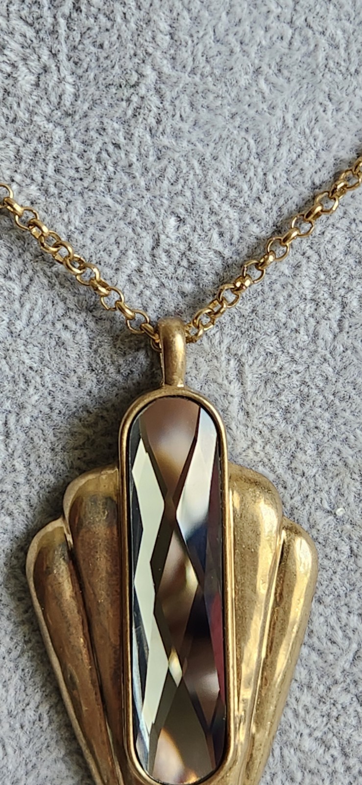 Vintage VeraWang Large Faceted Smokey Crystal Polished Goldtone Pendant Necklace