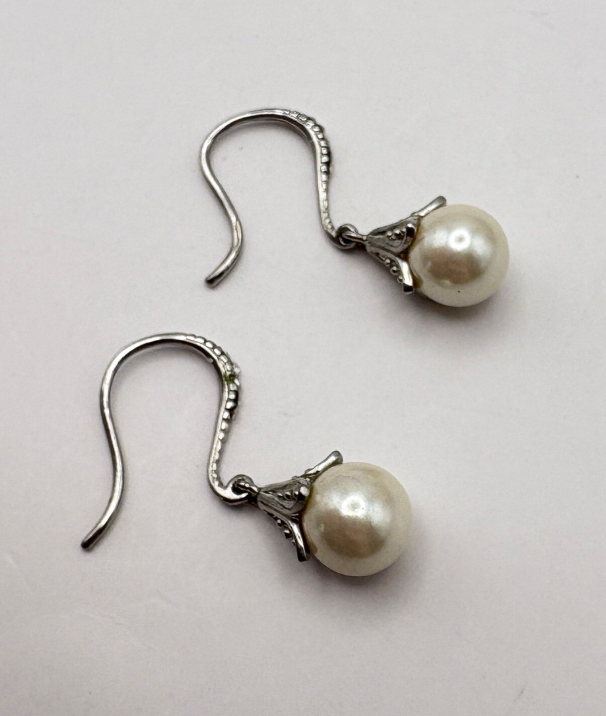 Classic Faux Pearl Dangling Earrings Rhinestone Silver Tone Ornate Style