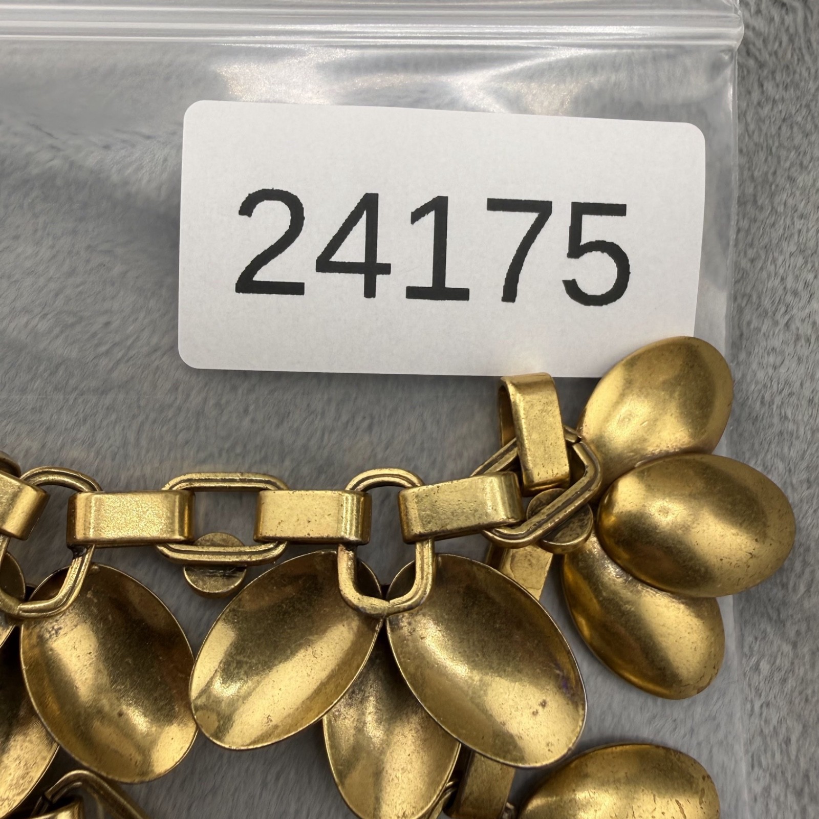 Stella And Dot Necklace Gold Tone Statement Signed Hazel Flower 16”