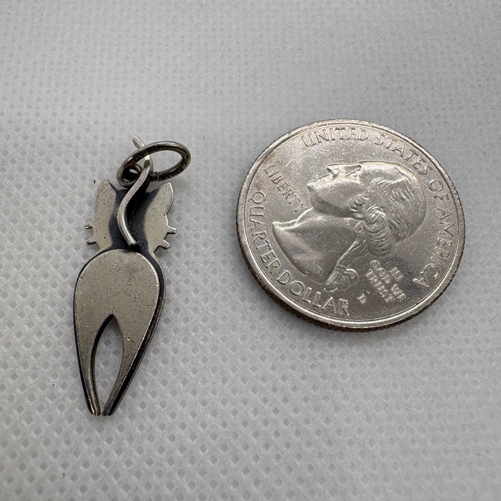 Vintage Beau Sterling Silver Cat Charm Mid Century Modern Stylized Feline 1.53g