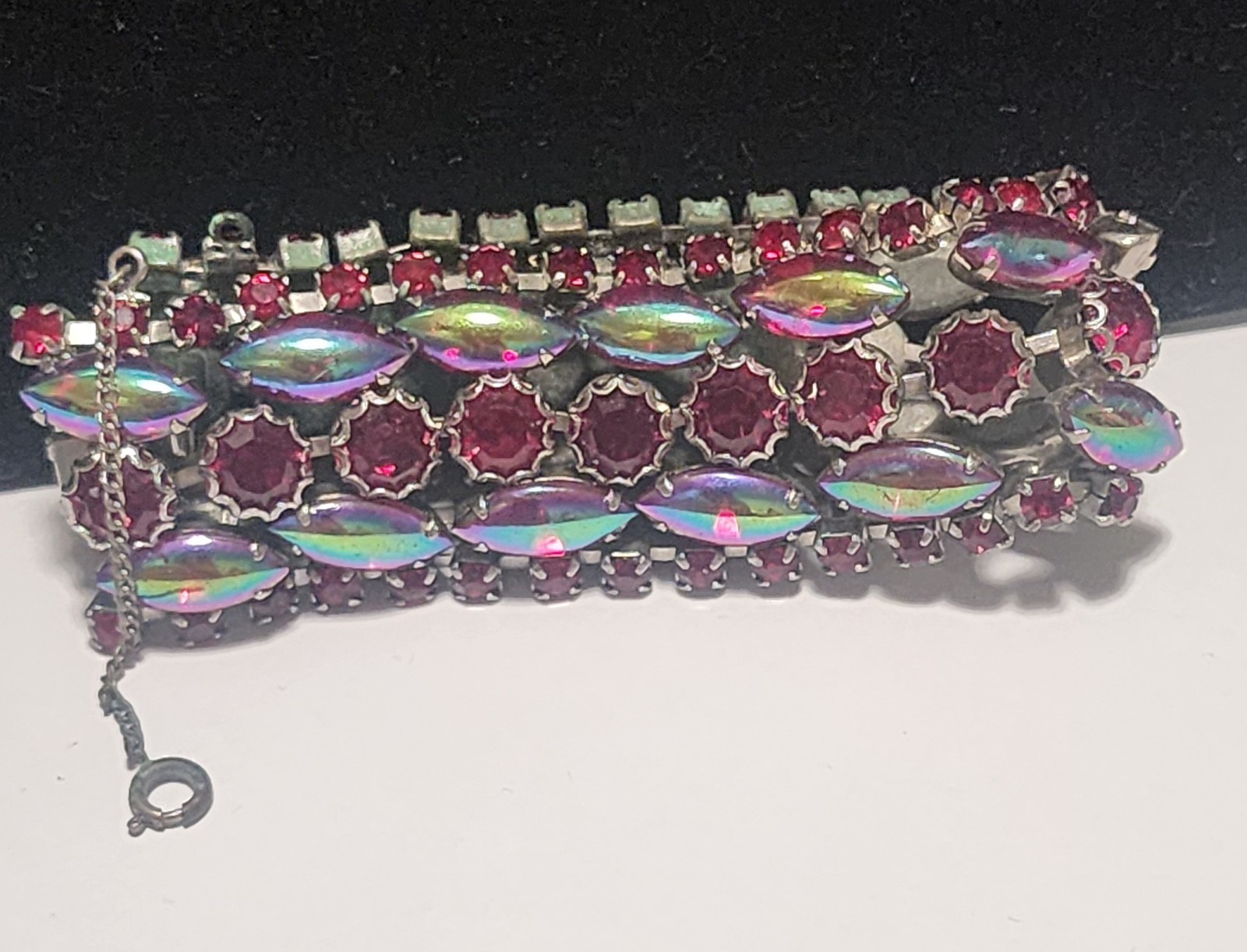 VINTAGE Rhinestones Red cabochons Iridescent aurora Borealis BRACELET Juliana?