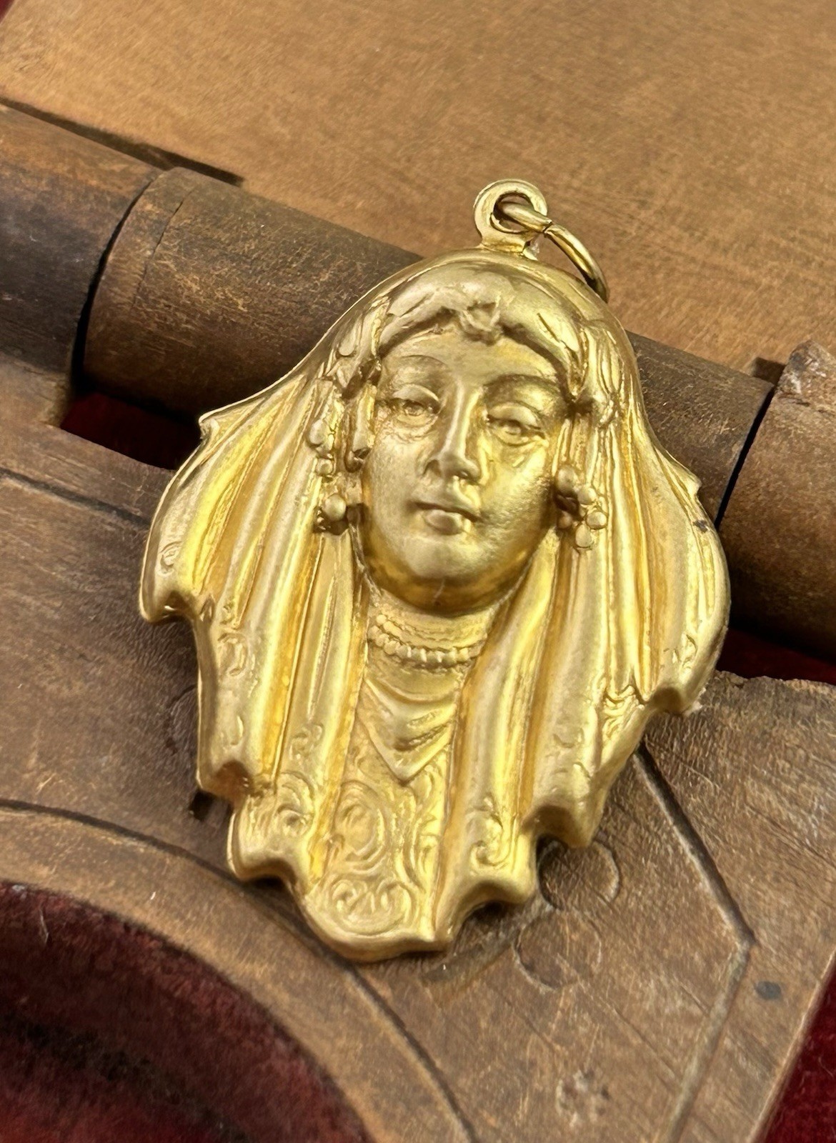 Vintage Charm Art Deco Style Woman Pendant Brass Metal Stamping Vintage Jewelry