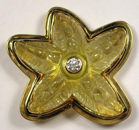 Starfish Pendant/Brooch – 18K Yellow Gold, Beryl, Diamond – Gunther Weinz