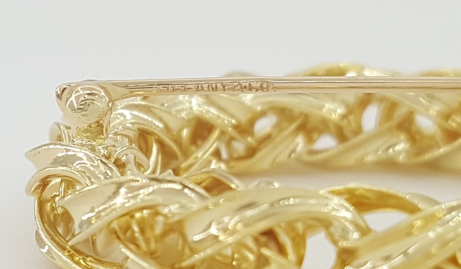 Tiffany & Co Vintage Circle Brooch Pin 14K Yellow Gold 12.8g 1.53″ 1970’s