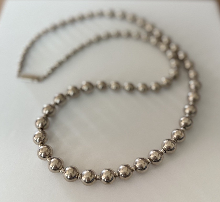 MCM Vintage Silver Tone Graduated Metal Bead Necklace Unsigned 24 Inches Unknown