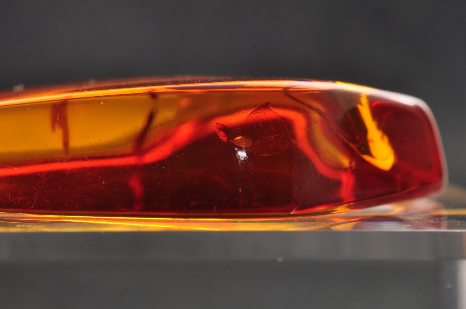 18k gold clasp “KUJI” Amber Pendant top Spindle shape (39mm (1.53in) 16.25ct).