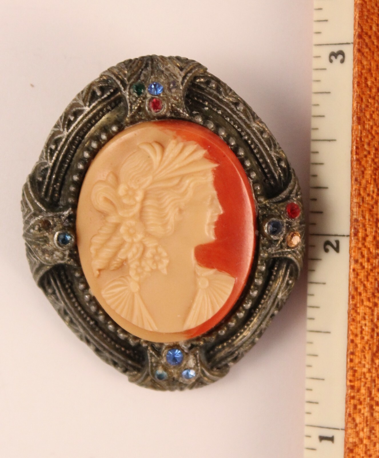 Cameo Brooch New England Glass Works 1930’s