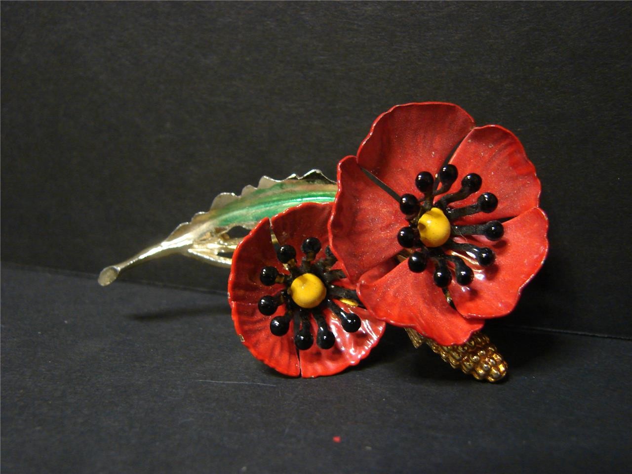 Vintage Retro Double Red Yellow & Black Enamel Metal Poppy Flower Pin Brooch