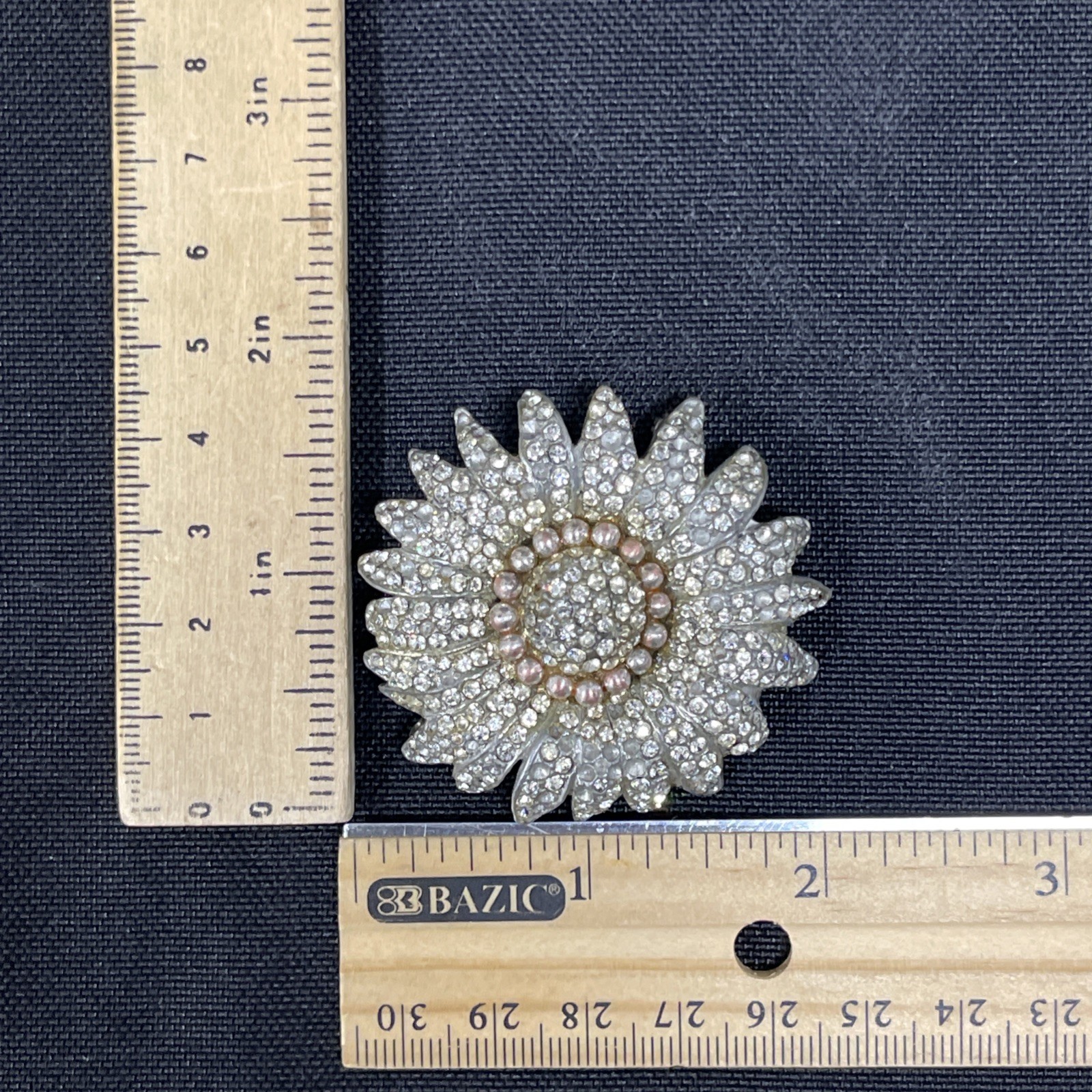 Vintage 1.5″ X 2″ Unmarked Silver Tone Rhinestone And Faux Pearl Flower Brooch
