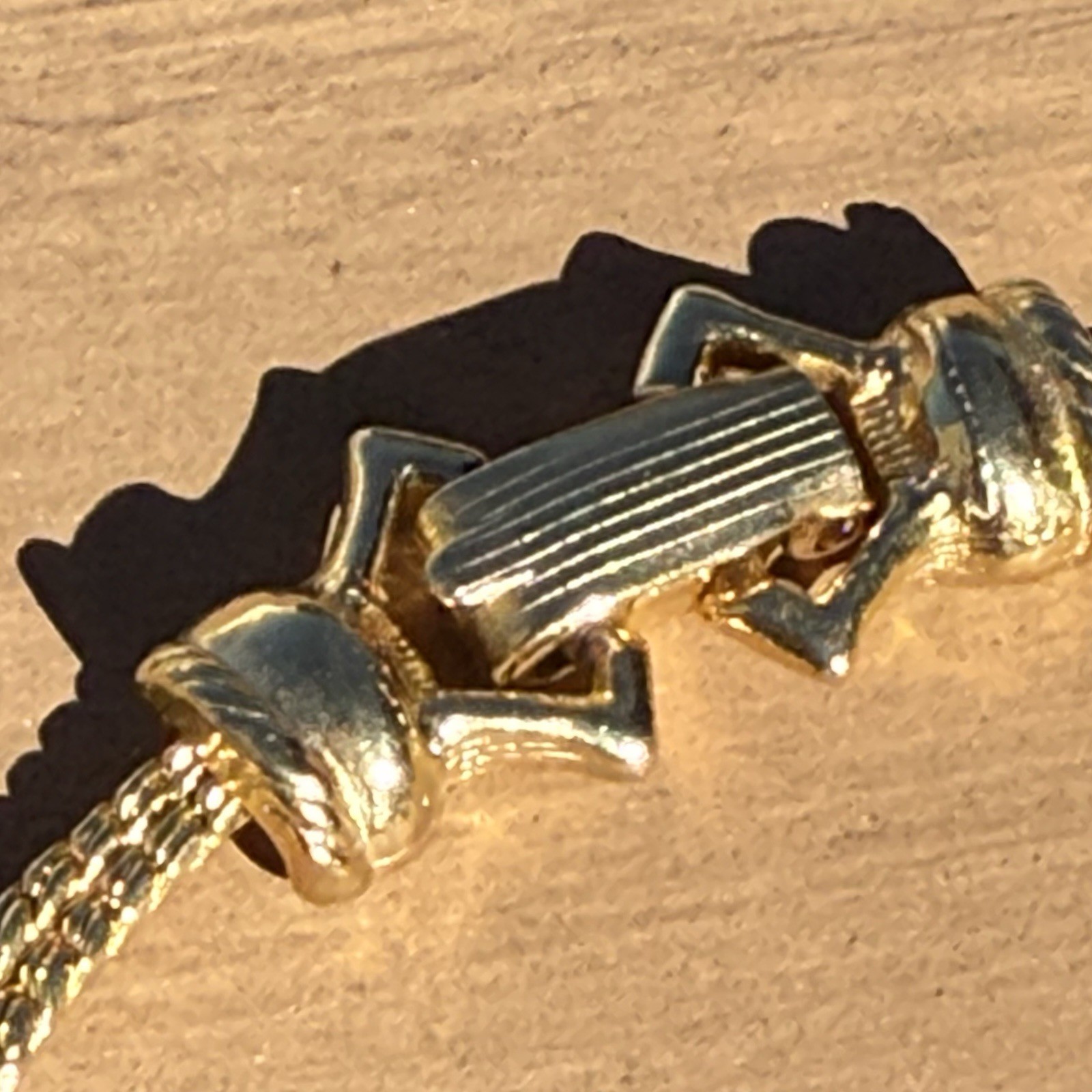 Vintage Goldette Gold Tone Fancy Chain Link Textured Finish Oval Links